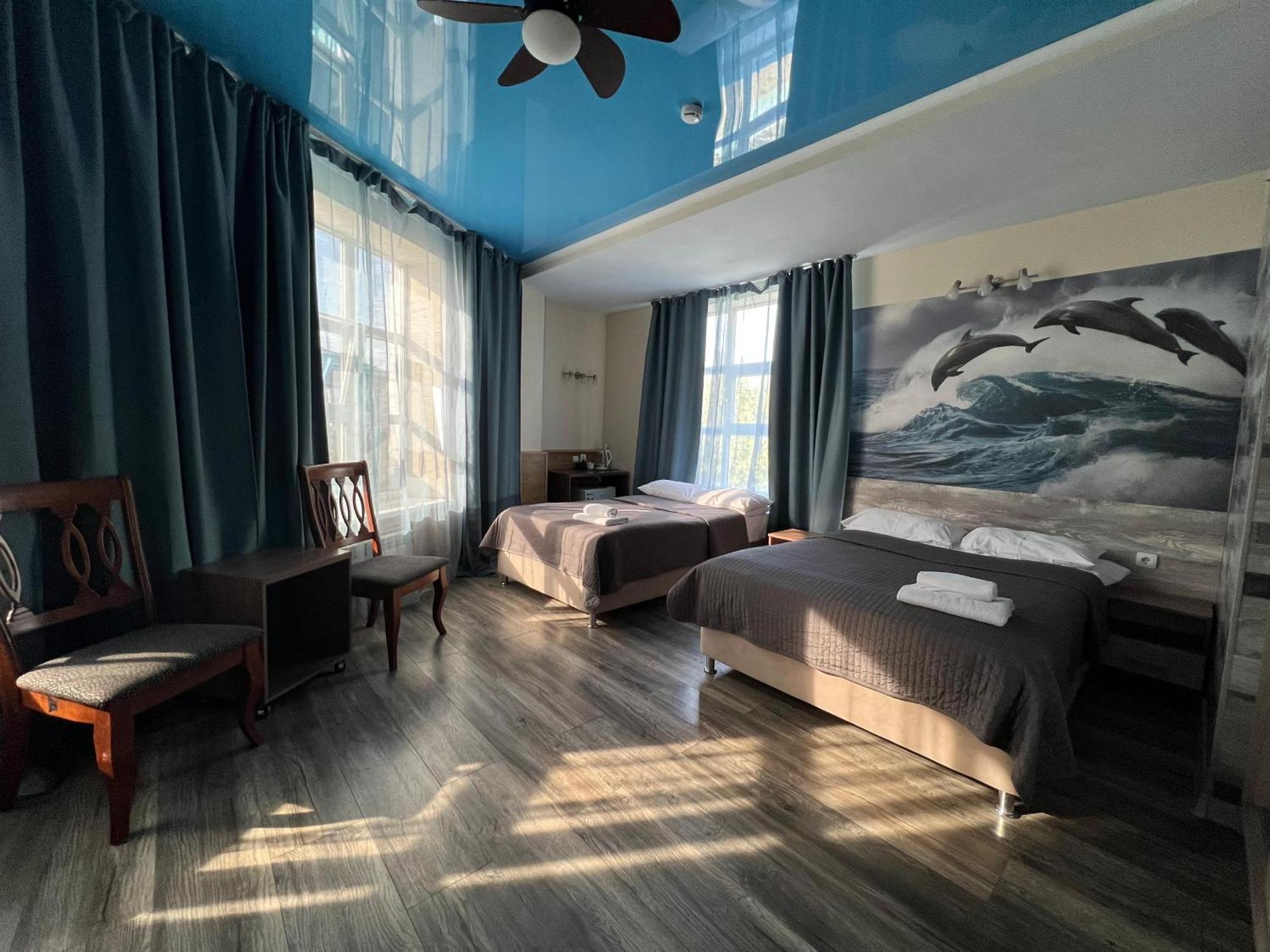 Three Dolphins Hotel Актау Екстер'єр фото