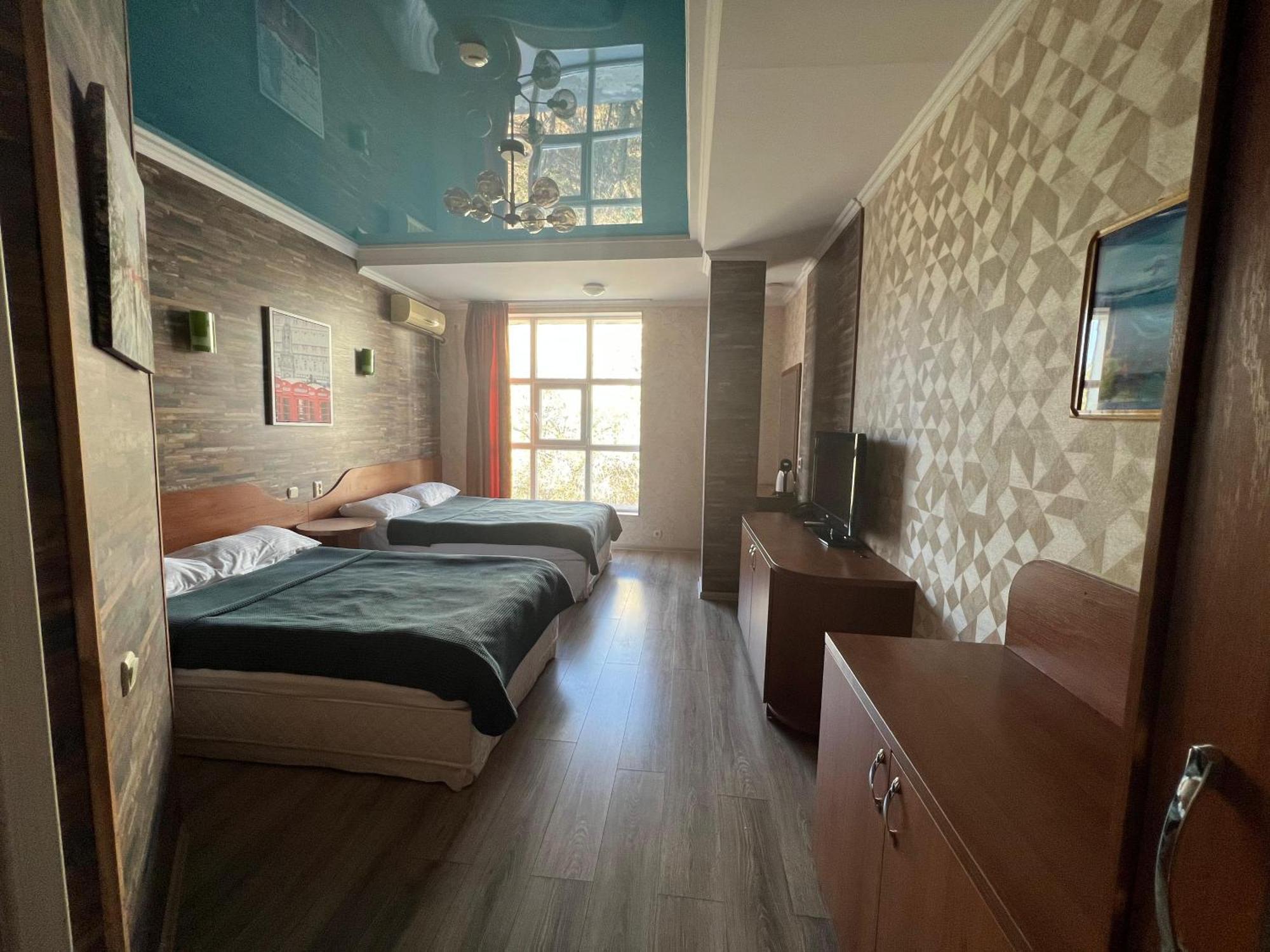 Three Dolphins Hotel Актау Екстер'єр фото