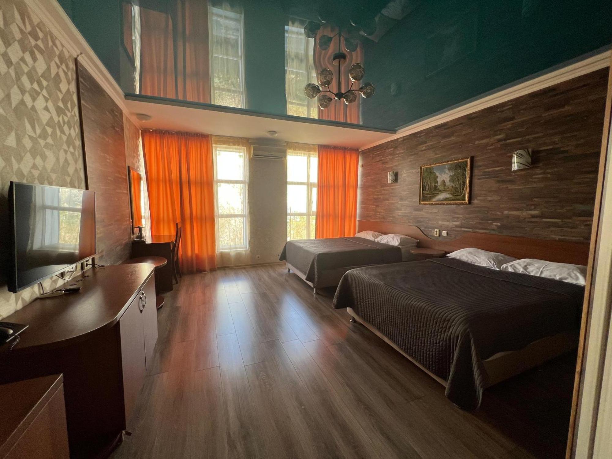Three Dolphins Hotel Актау Екстер'єр фото