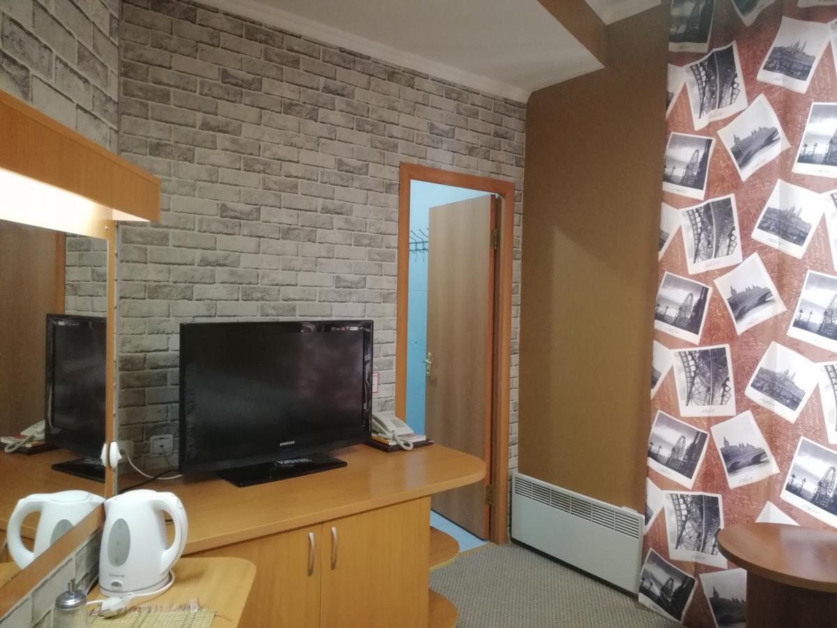 Three Dolphins Hotel Актау Екстер'єр фото