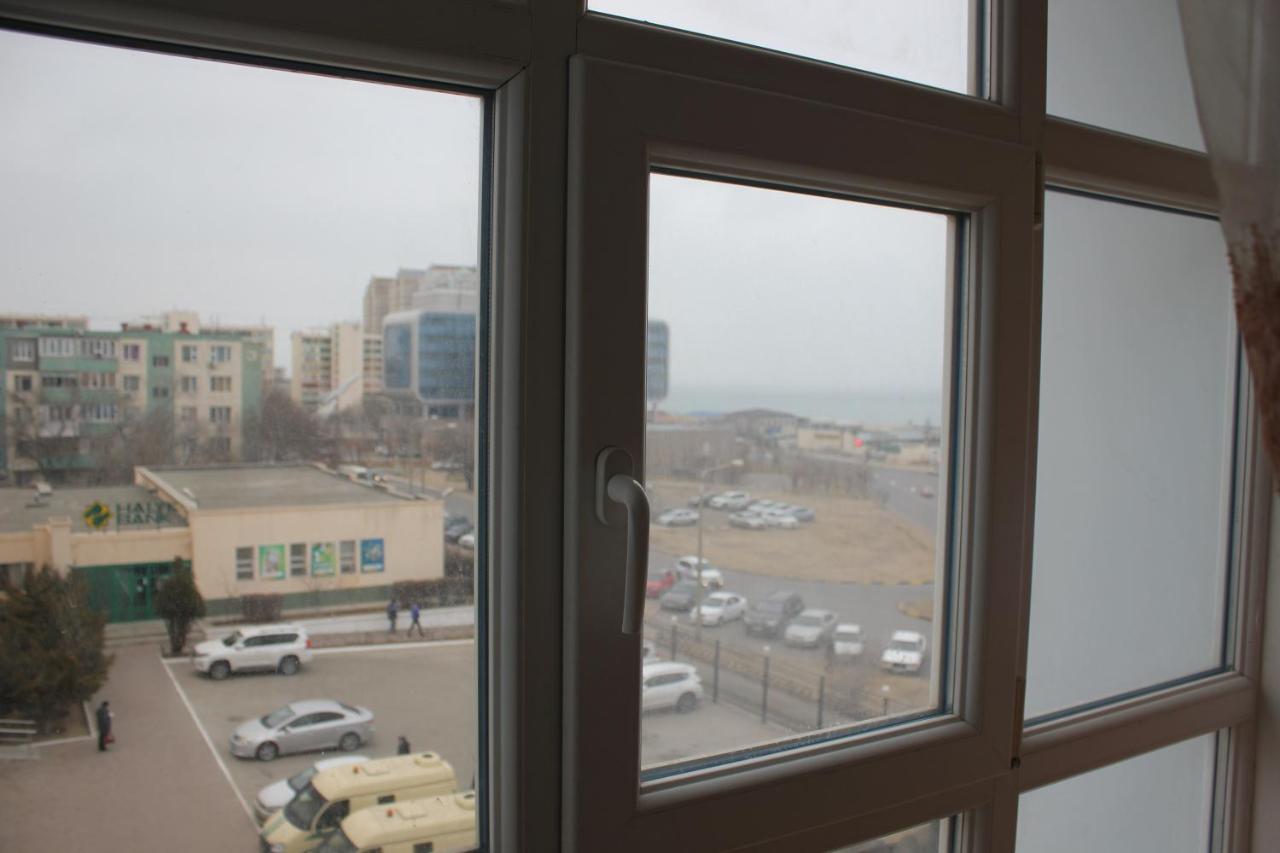 Three Dolphins Hotel Актау Екстер'єр фото